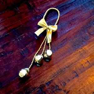 Gold Sleigh Bell Door Christmas Hanger